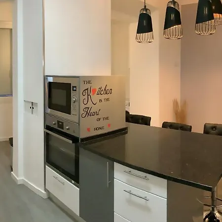 Alameda River And Mountain View Flat Apartment Lisbon